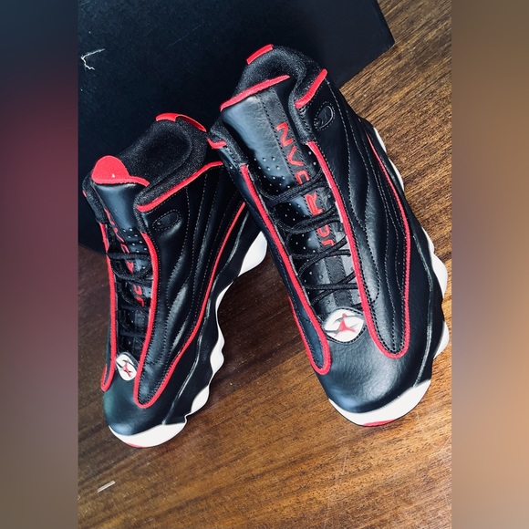 BRAND NEW JORDAN PRO STRONG (GS) - Picture 3 of 7